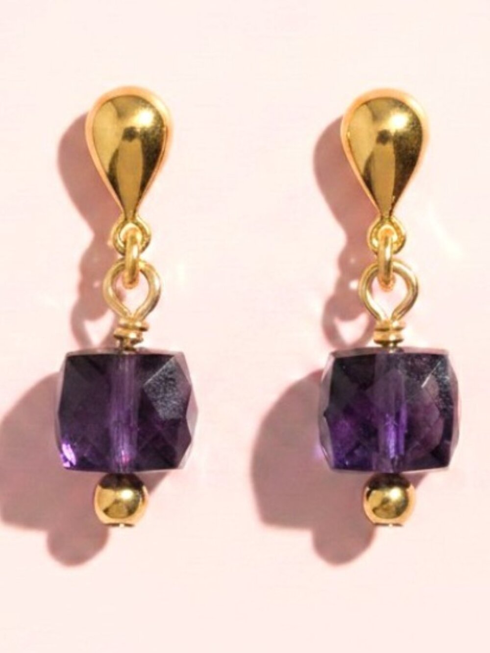 Minimalist Amethyst Cube Earrings in 14k Gold Fille